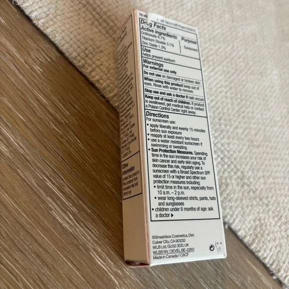 NIB Halo Healthy Glow Primer Infused Tinted Moisturizer SPF 25 in Color- Fair - Picture 5 of 5